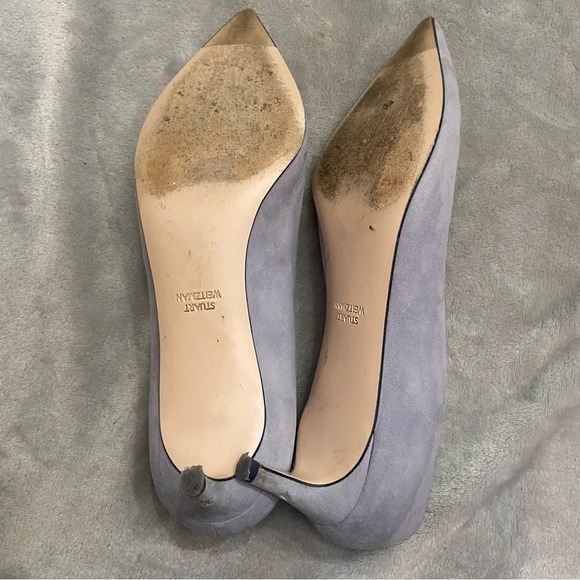 Stuart Weitzman Dove Gray Kitten Heel - Picture 7 of 11